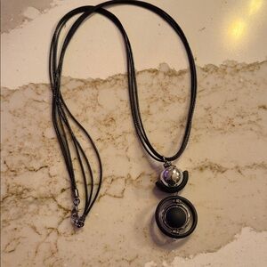 Elegant Black and Silver Pendant Necklace